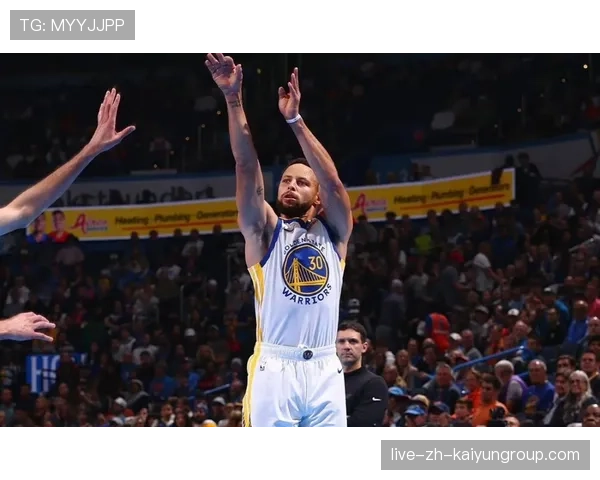 勇士反击成功,库里带队轻松战胜太阳,库里35分勇士惜败开拓 勇士反击成功,库里带队轻松战胜太阳,库里35分勇士惜败开拓