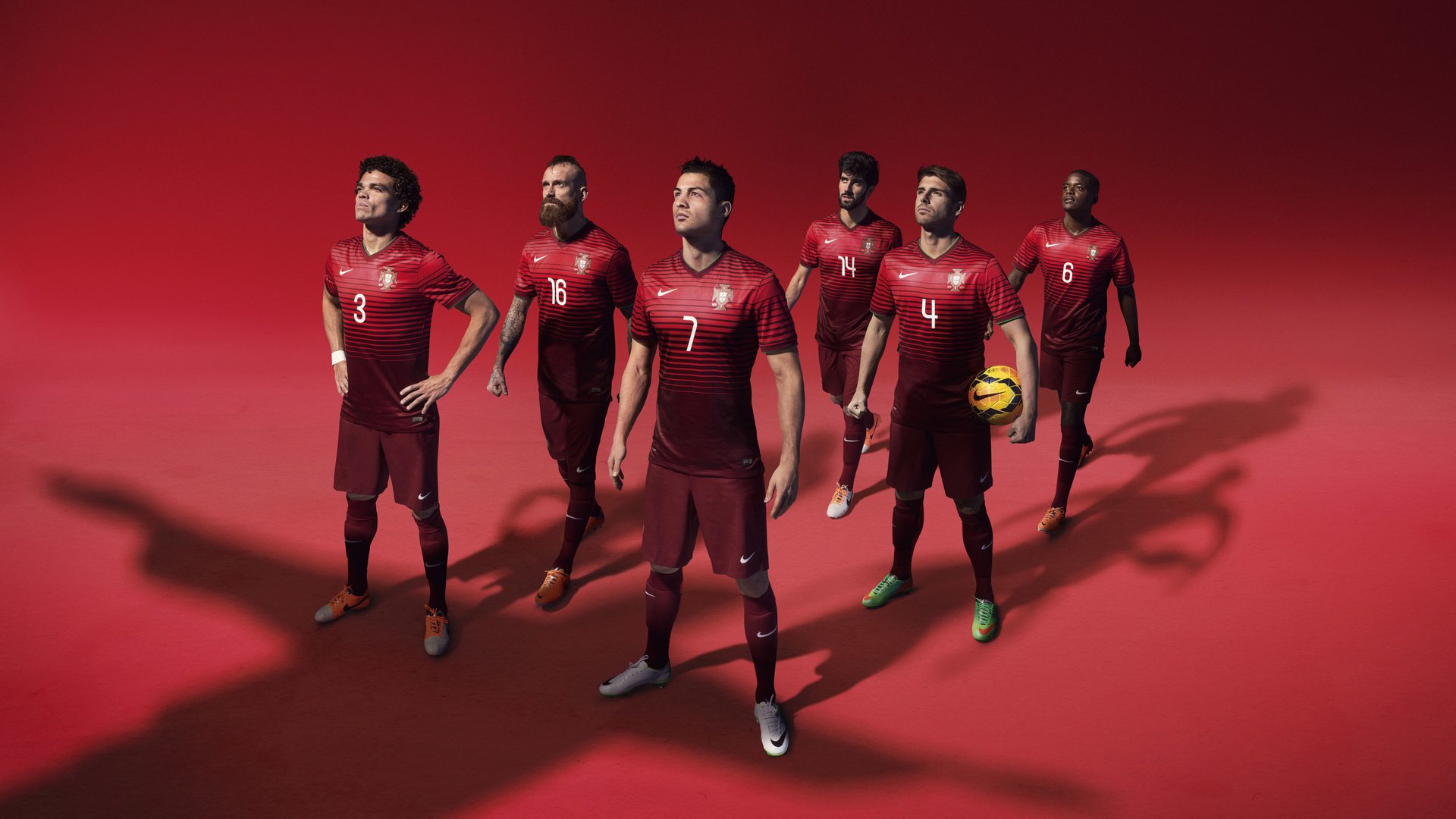 巴萨防守问题能否靠内部调整解决,巴萨后防线都有谁